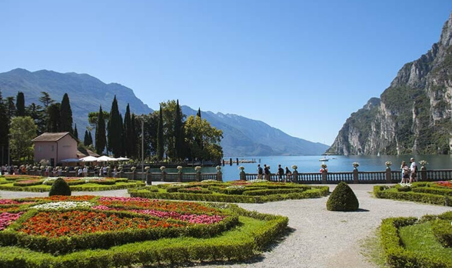 Cozy Lake Garda Apartments